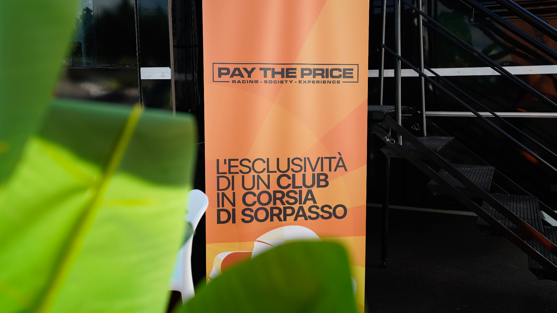 Visual Pay The Price Racing Society nell'area paddock